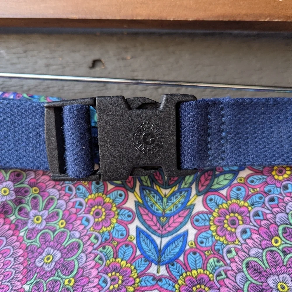 Kipling Colorful Kaleidoscope Cross Body Fanny Pack Waist Belt - Picture 5 of 10